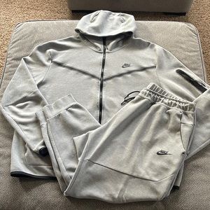 Nike sportswear, tech fleece tracksuit (heather/black) set